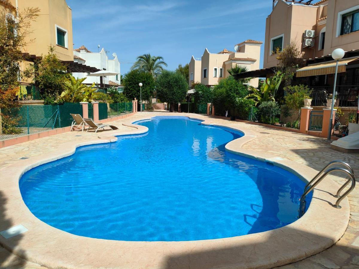 House Laguna Roja With Sun Terrace Torrevieja Eksteriør billede