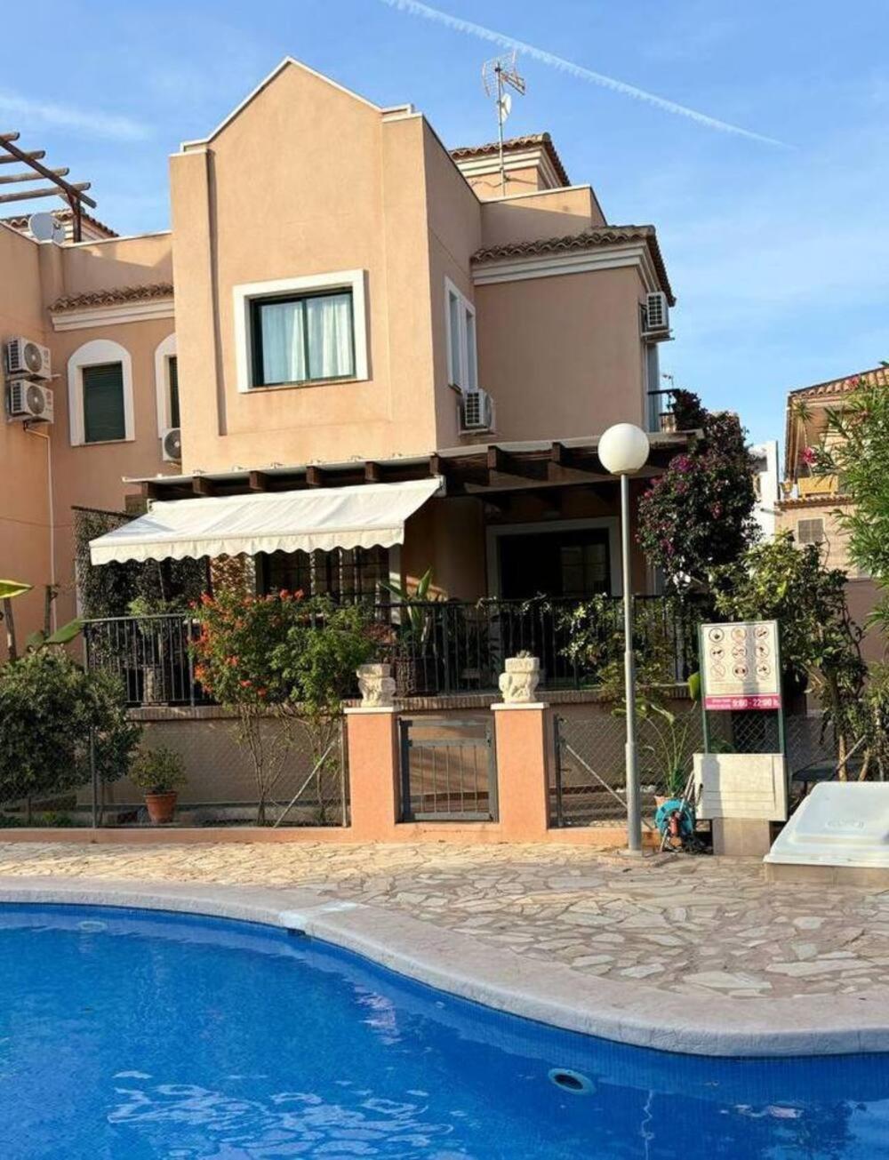 House Laguna Roja With Sun Terrace Torrevieja Eksteriør billede